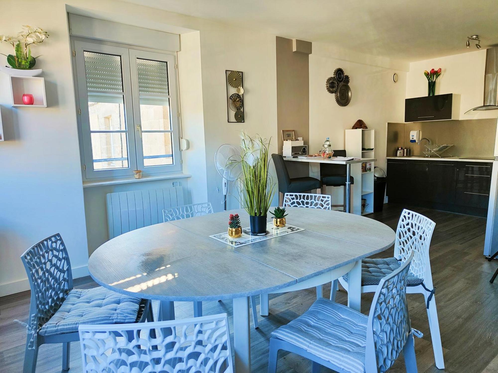 Les appartements du Marché Dinan Habitación foto